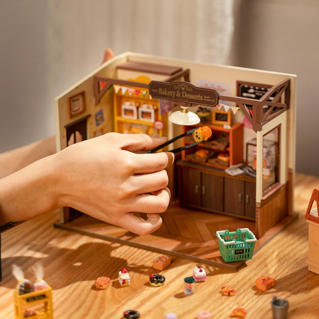 Rolife DIY Miniature House - Becka's Baking House