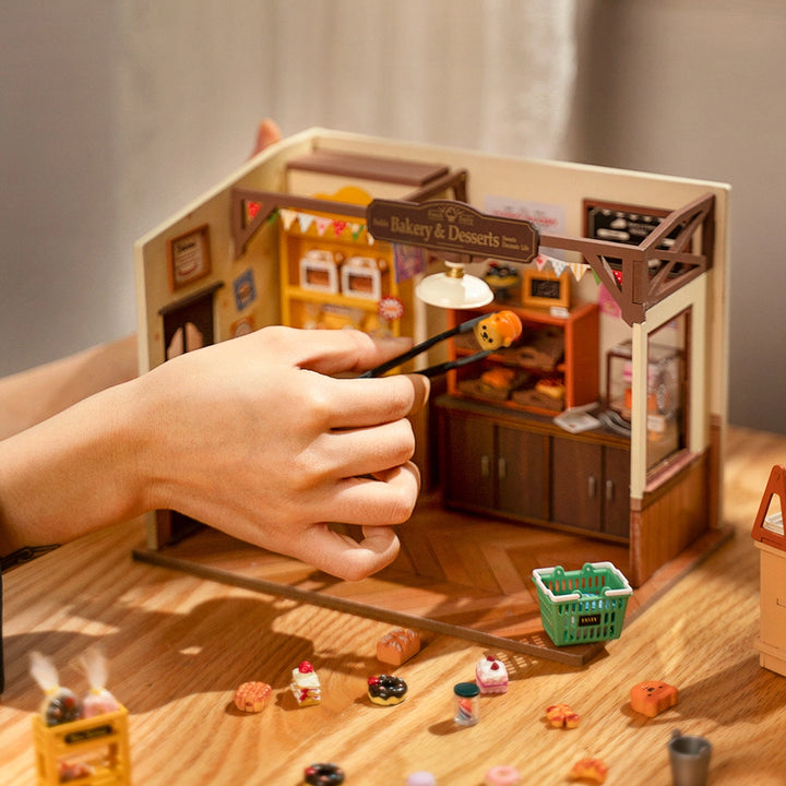 Rolife DIY Miniature House - Becka's Baking House